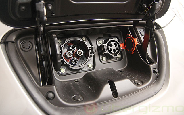 17_The_Plugs nissan leaf review