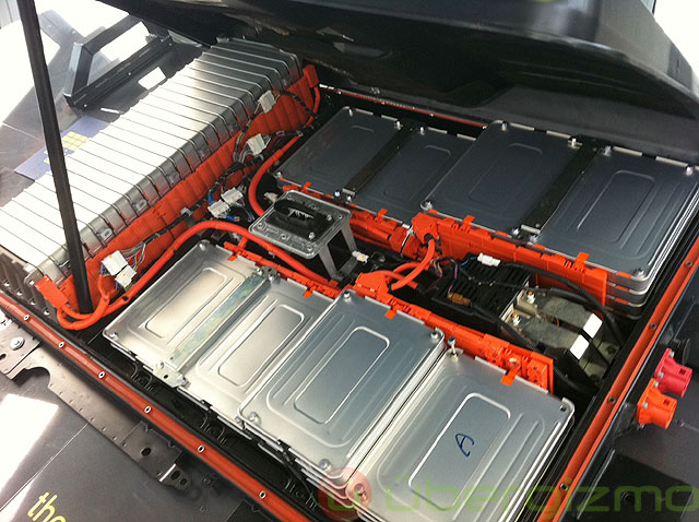 8_Z_Battery nissan leaf review
