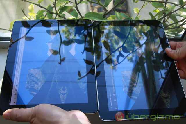 Galaxy Tab 10.1 and iPad 2 Direct sunlight Galaxy Tab 10.1 and iPad 2 Direct sunlight