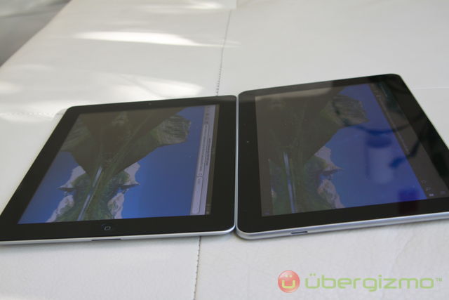iPad 2 Galaxy Tab 10.1 View angle comparison iPad 2 Galaxy Tab 10.1 View angle comparison