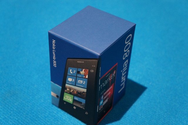 Nokia Lumia 800 box Nokia Lumia 800 box