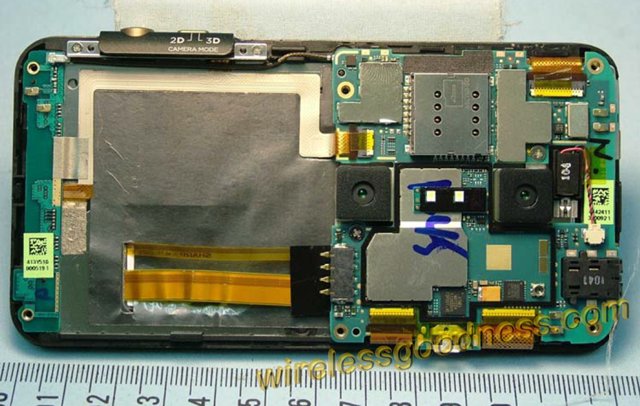 HTC EVO 3D teardown HTC EVO 3D teardown