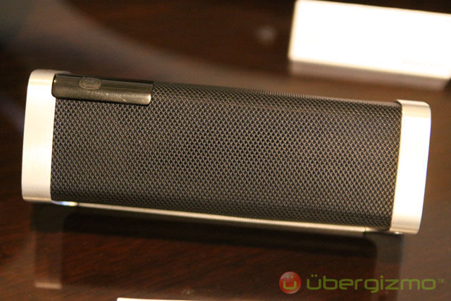 Philips-Shoqbox-SB7300