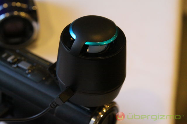 sony-handycam-PJ580-01 360 degree speaker - close-up