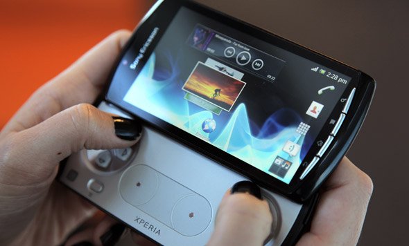 Sony Xperia Play Sony Xperia Play