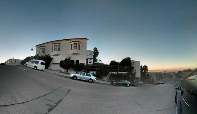 Nexus4-pano-640