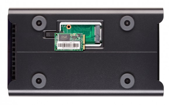 drobo-5n-bottom