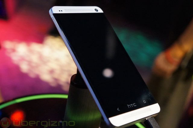 htc-one-hands-on-04
