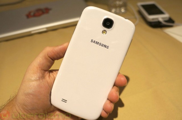 samsung-galaxy-s4-hands-on-review--03