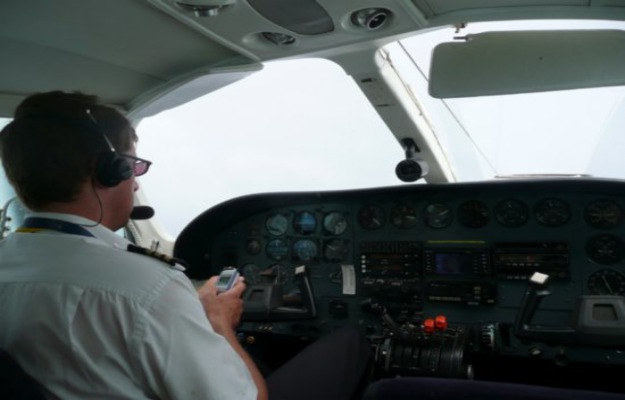 texting-while-flying-crash