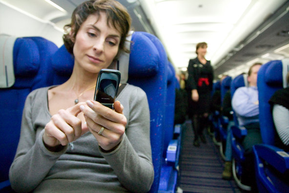 iphone-interfere-airplane
