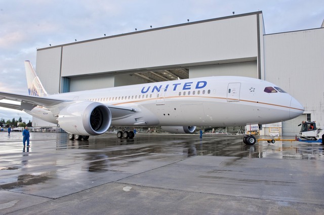 Boeing 787-9 Dreamliner Final Assembly Begins | Ubergizmo