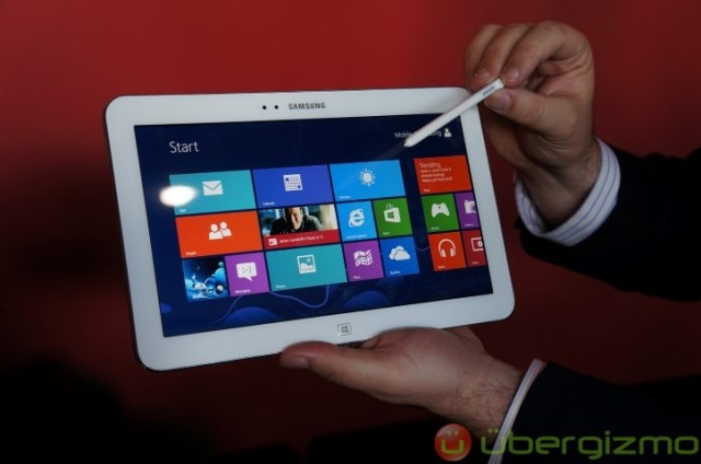 Galaxy-Tab-3-Hands-On-Review-1