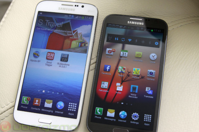 Left: Mega 5.8, Right: Galaxy Note 2