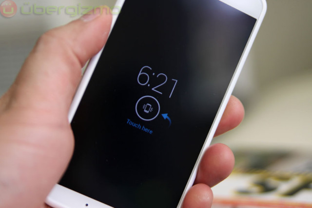 If you check time often, you will love the smart notifications