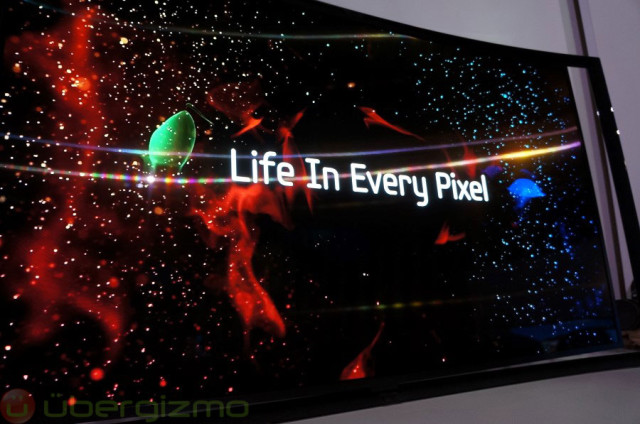 samsung-curved-oled-tv-hands-on-4