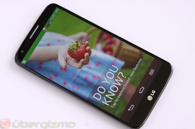 LG-G2-Unboxing--14