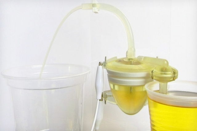 urine-robot-heart