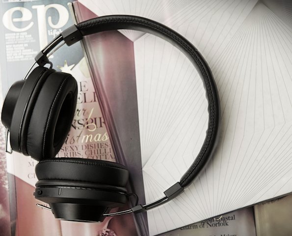 razer-adaro-bluetooth-headphones