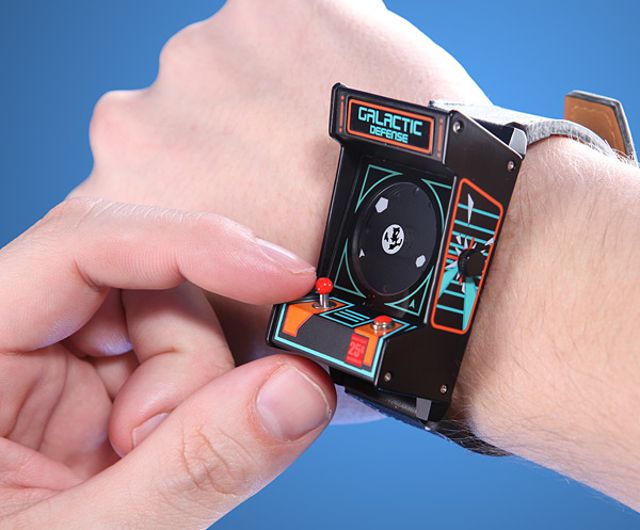 classic-arcade-wristwatch