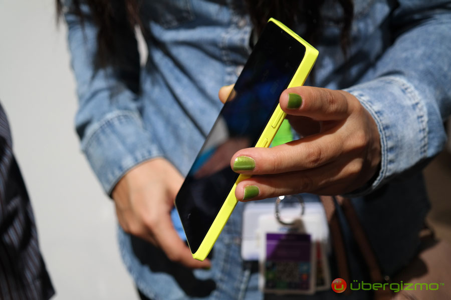 nokia-xl-hands-on-03