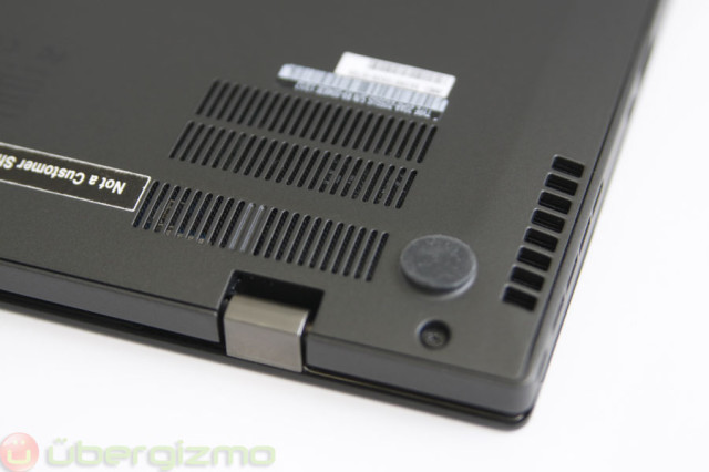 lenovo-x1-carbon-2014_hinge_16