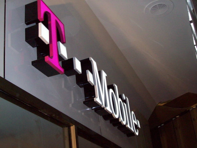 t-mobile logo 2