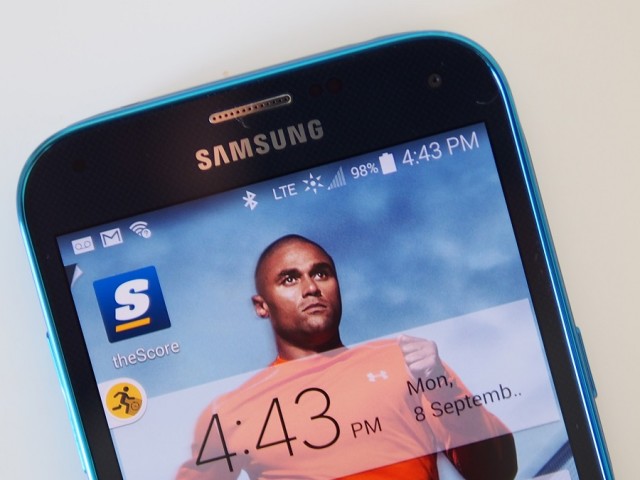Sprint's intelligent Spark network is indicated by the LTE logo and the icon for the sun in the status bar next to the signal strength indicators.