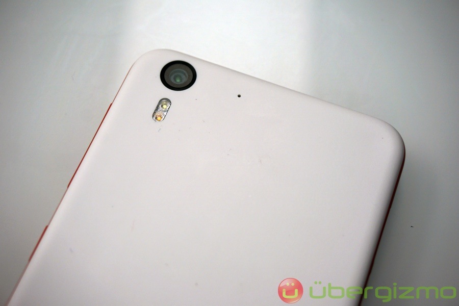 htc-desire-eye-hands-on-1