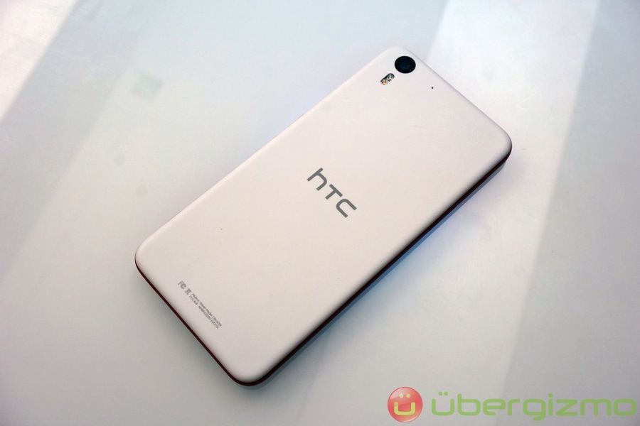 htc-desire-eye-hands-on-12