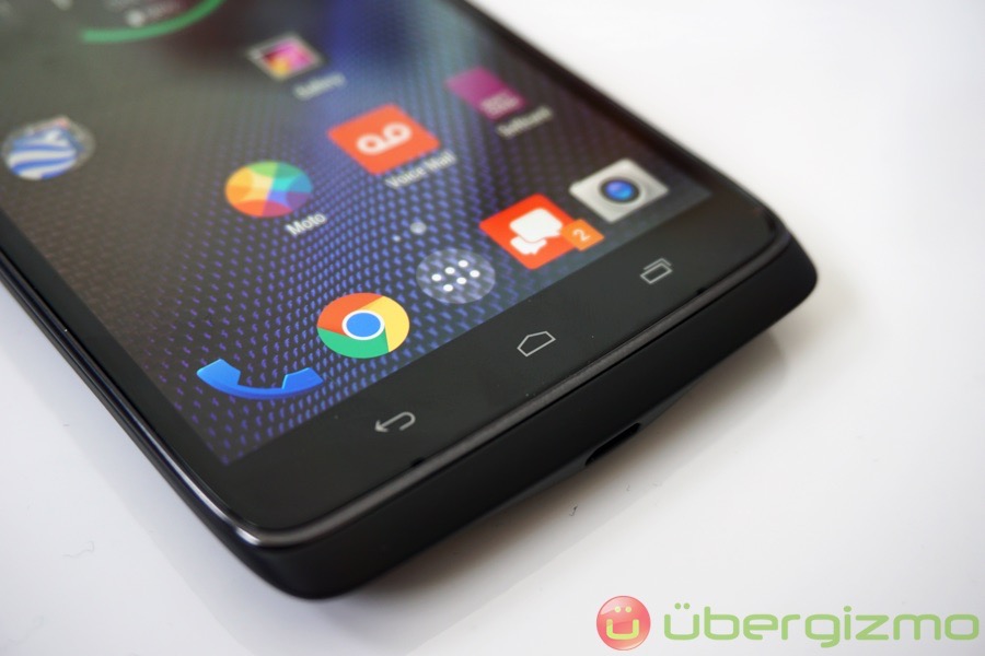 motorola-droid-turbo-hands-on-2