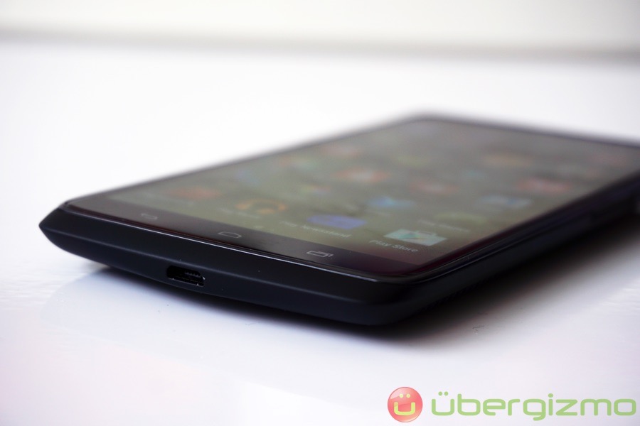 motorola-droid-turbo-hands-on-9