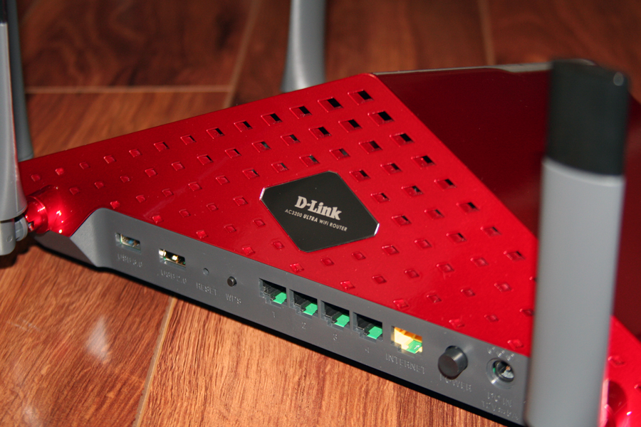dlink-890L-AC3200-review-device-2