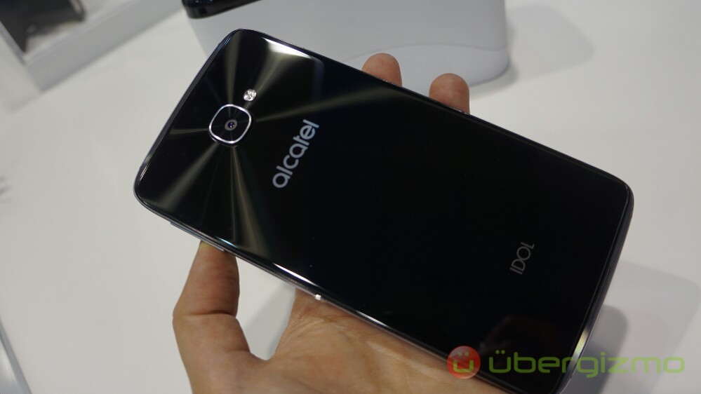 Alcatel-IDOL-4S-07
