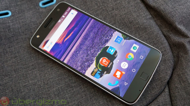 moto-z-play-hands-on_01