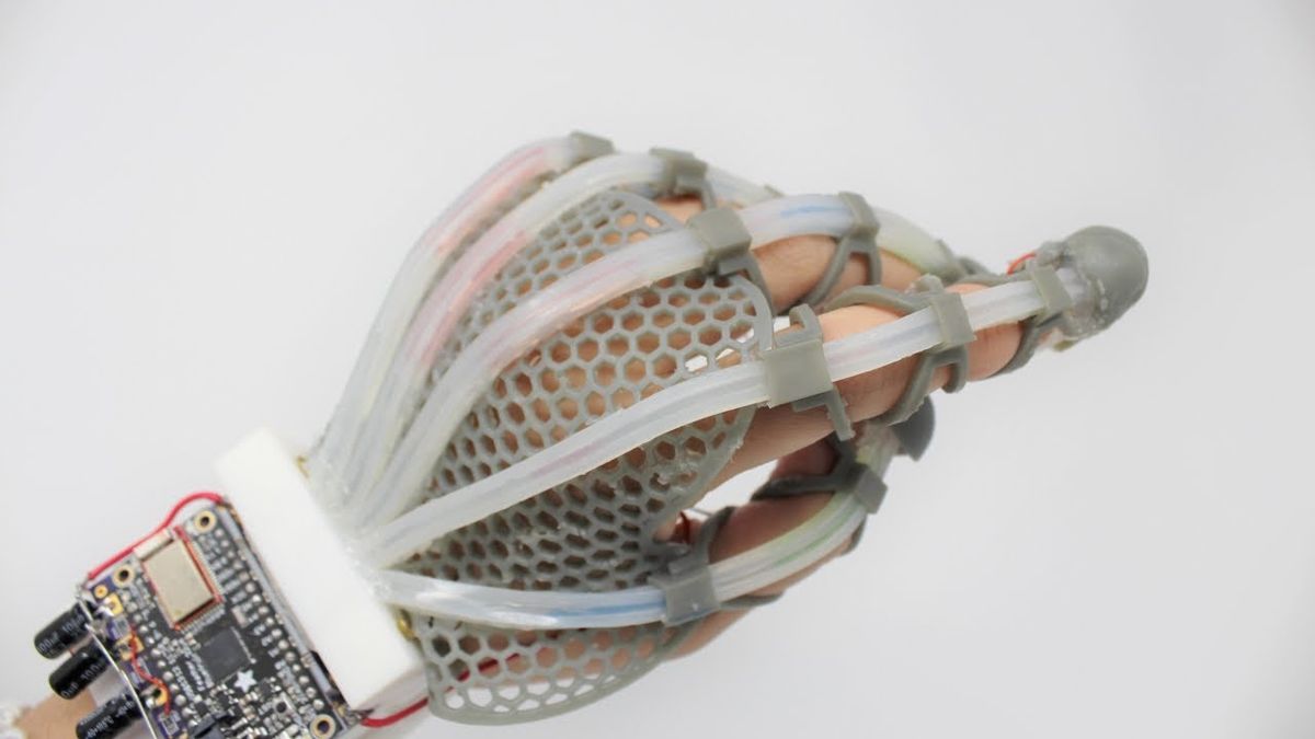 Stretchable Synthetic Skin Lets Users Feel Objects In Virtual